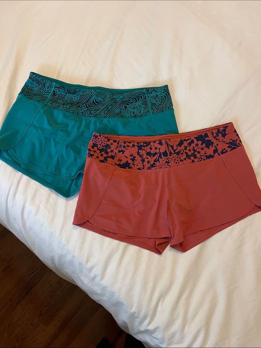 Lululemon shorts set